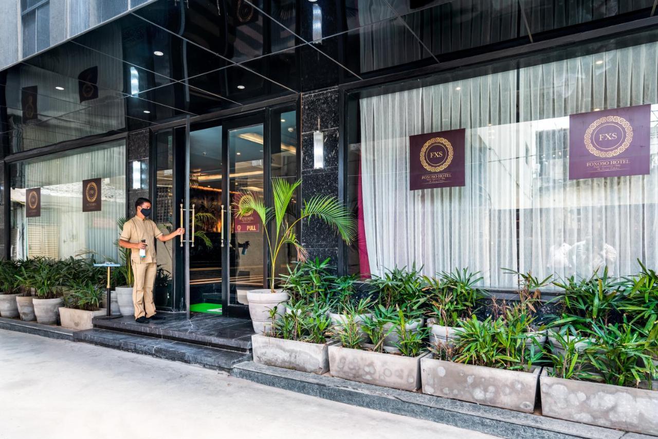 Foxoso Hotel, Delhi Airport New Delhi Bagian luar foto